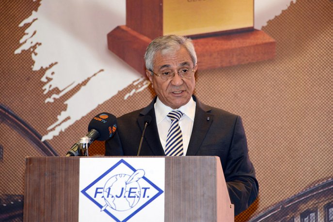 5437685854_d630fceaff_b-