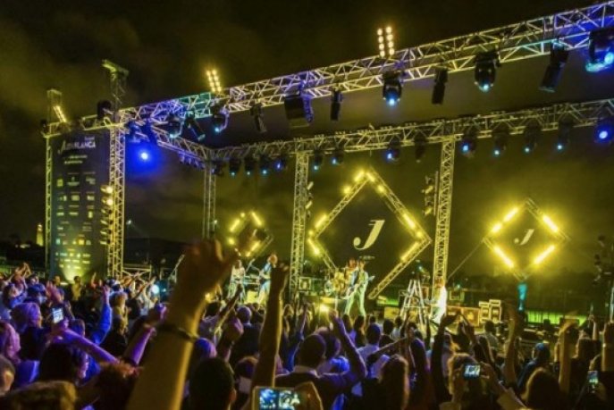 5437685854_d630fceaff_b-