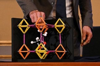 au-coeur-du-nobel-de-chimie-des-materiaux-capables-de-pieger-les-gaz